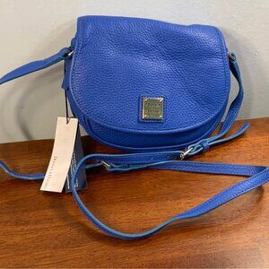 Ecu . Dooney & Burke Purse. Blue small, Pebble Grain Hallie